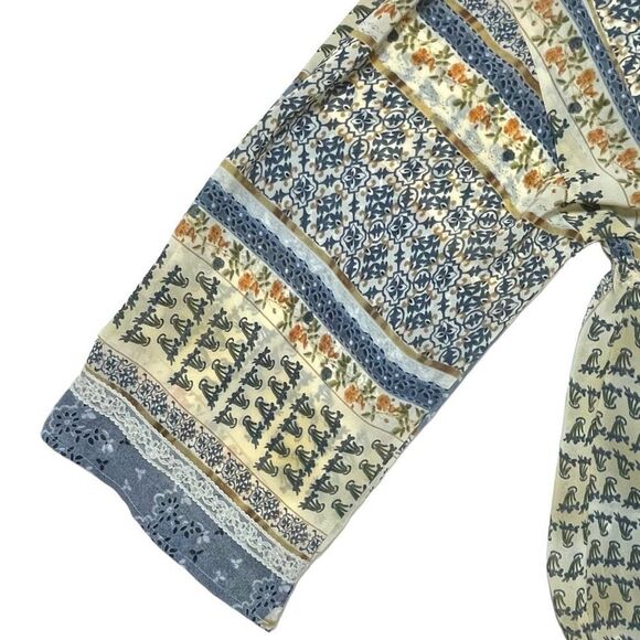 Violet & Claire Bohemian- Print Peasant Top Sz M - Picture 6 of 12